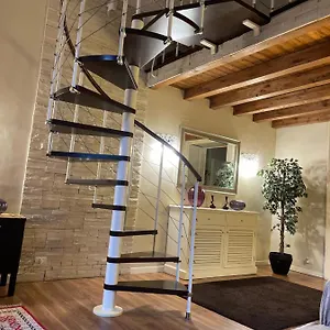 https://katanehouse.catania-hotels.net