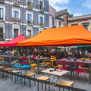 https://4roomsrelax.catania-hotels.net