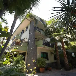 3* Otel Borgo